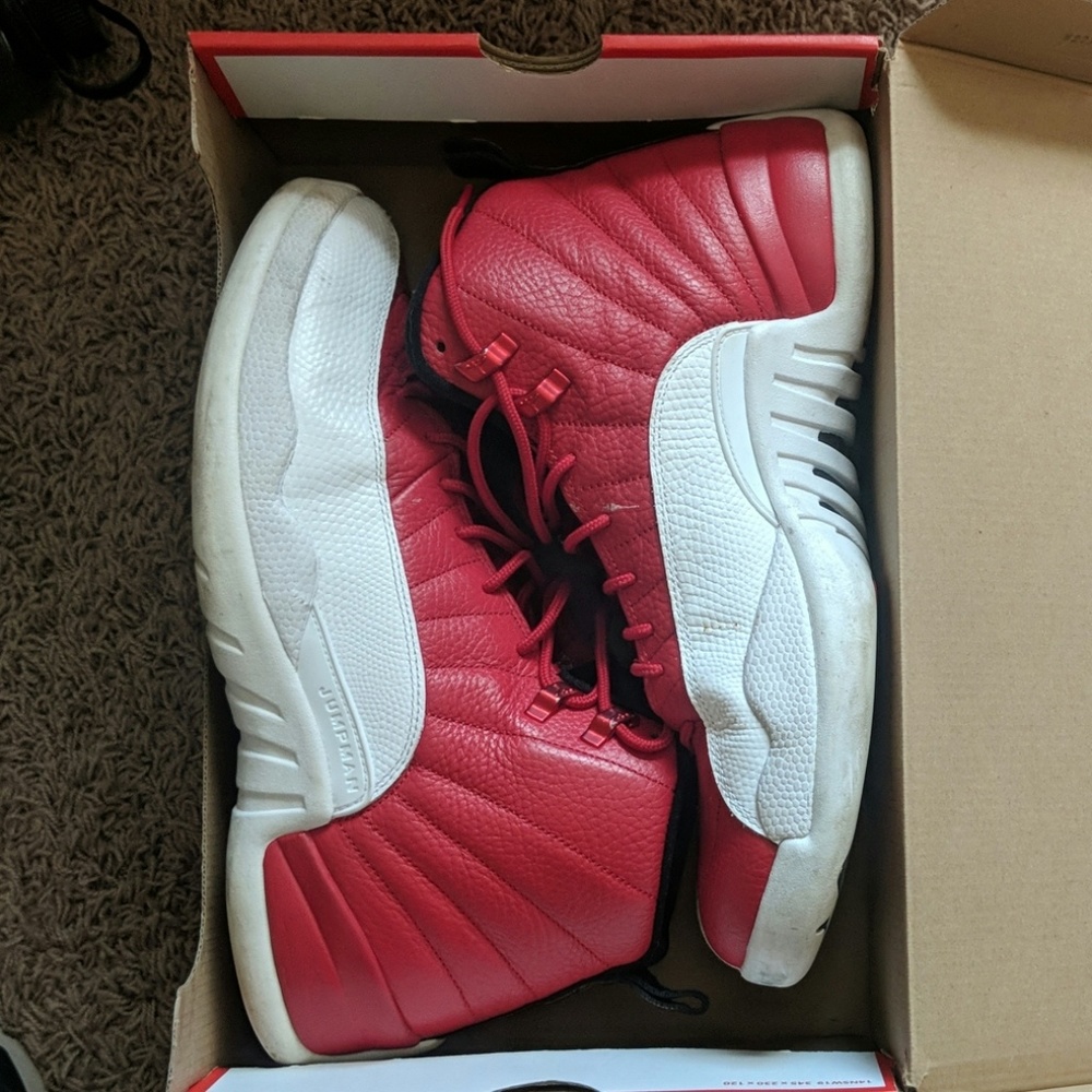 Sz 12 Jordan 12 Cherry's